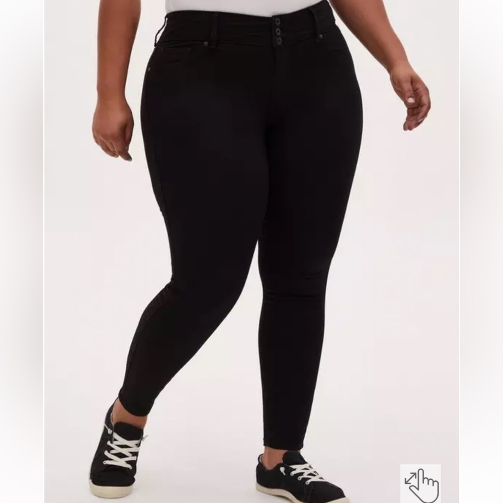 Torrid Black Jegging Skinny Super Stretch High-Rise Jean